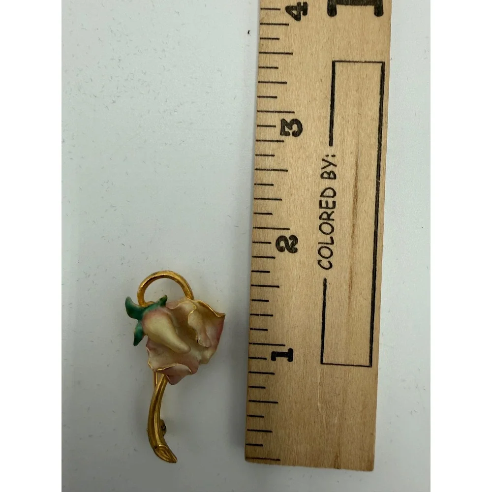 Joan Rivers Classics Collection Rose Bud Brooch Enamel Gold Tone‎ Rhinestone Pin